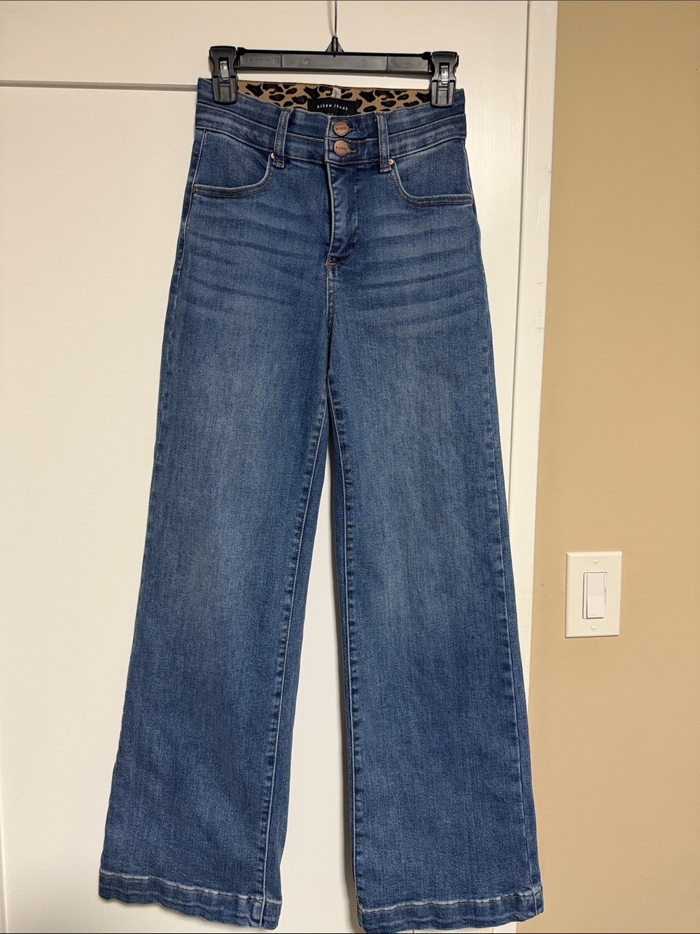 Risen High-Rise Wide Leg Women's Jeans - Blue